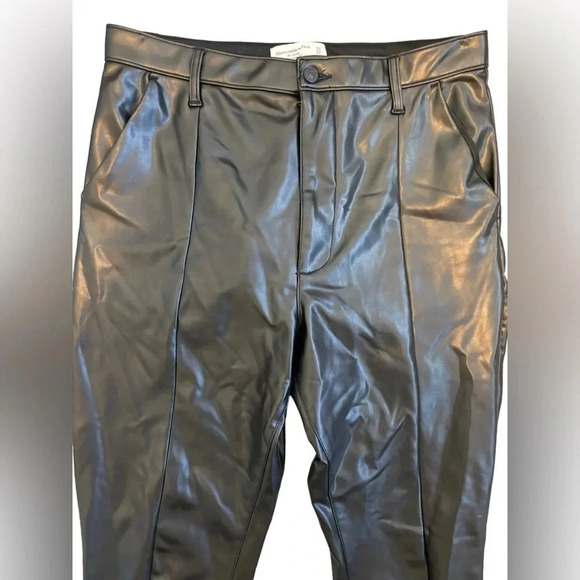Abercrombie & Fitch Ultra High Rise Split Hem Faux Leather Pants Jeans Size 12 - Picture 2 of 7